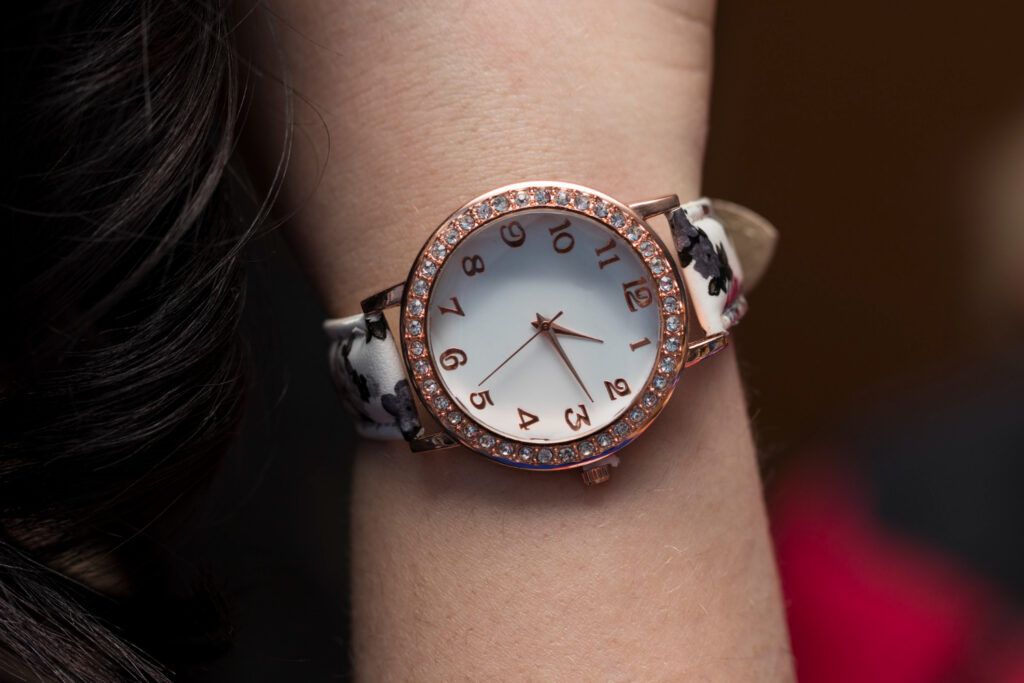 ceas-elegant-de-dama-ce-este