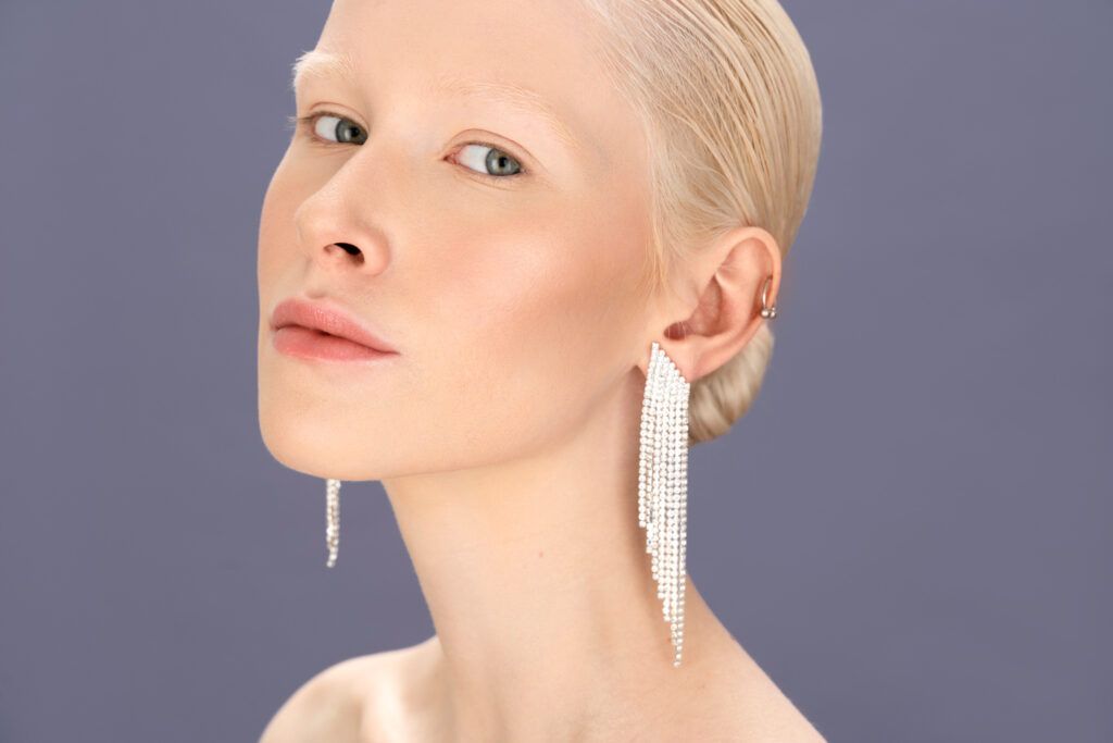 cercei-de-argint-lungi-din-ce-materiale