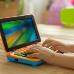 laptop-interactiv-pentru-copii