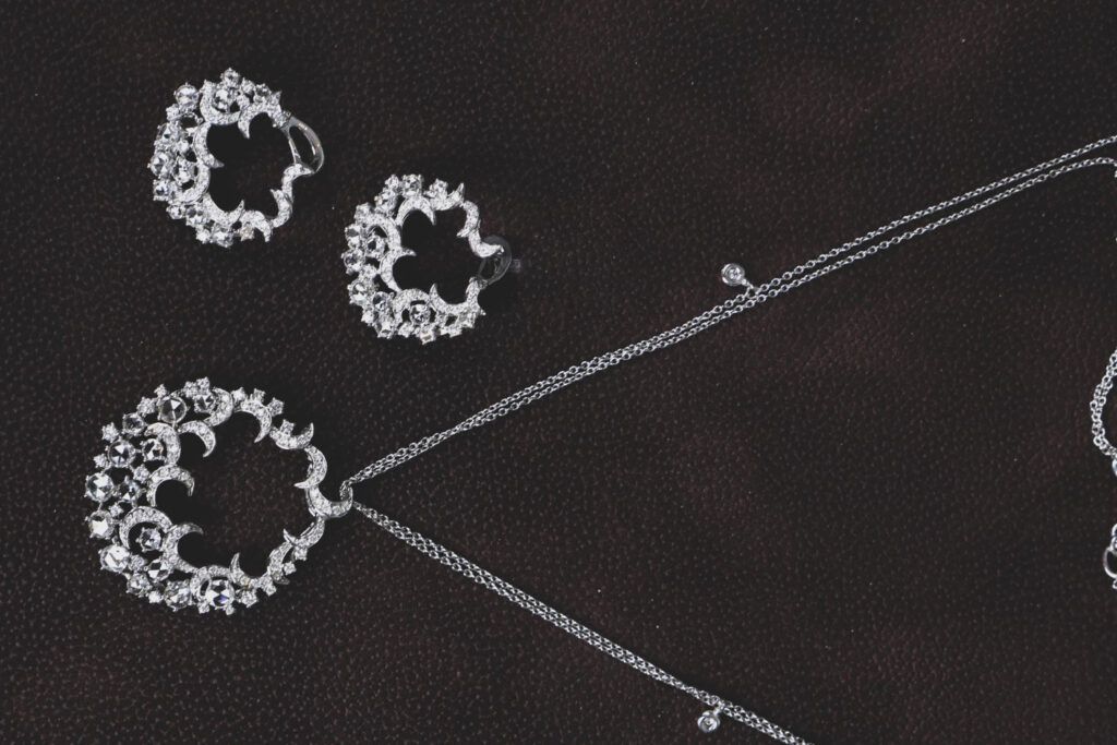 set-lantisor-si-cercei-argint-3